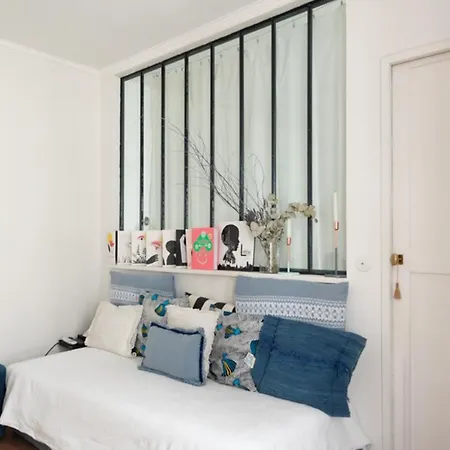 30m Comfortable Near Montmartre *